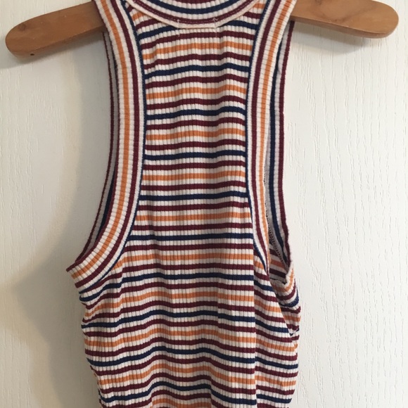 A size XS striped crop top from Garage - Picture 3 of 5